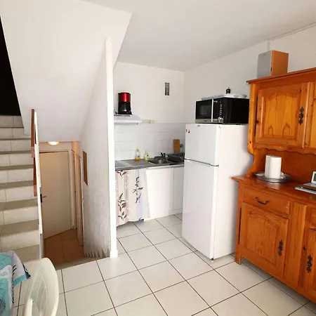 Duplex Cosy Avec Terrasse, Clim Et Parking A Deux Pas Des Plages - Fr-1-307-285 Apartment Le Grau-du-Roi