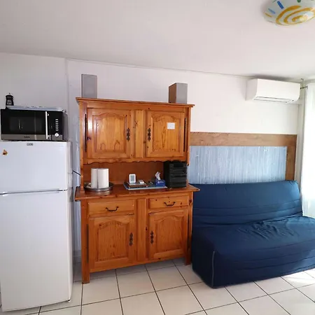 Duplex Cosy Avec Terrasse, Clim Et Parking A Deux Pas Des Plages - Fr-1-307-285 * Le Grau-du-Roi